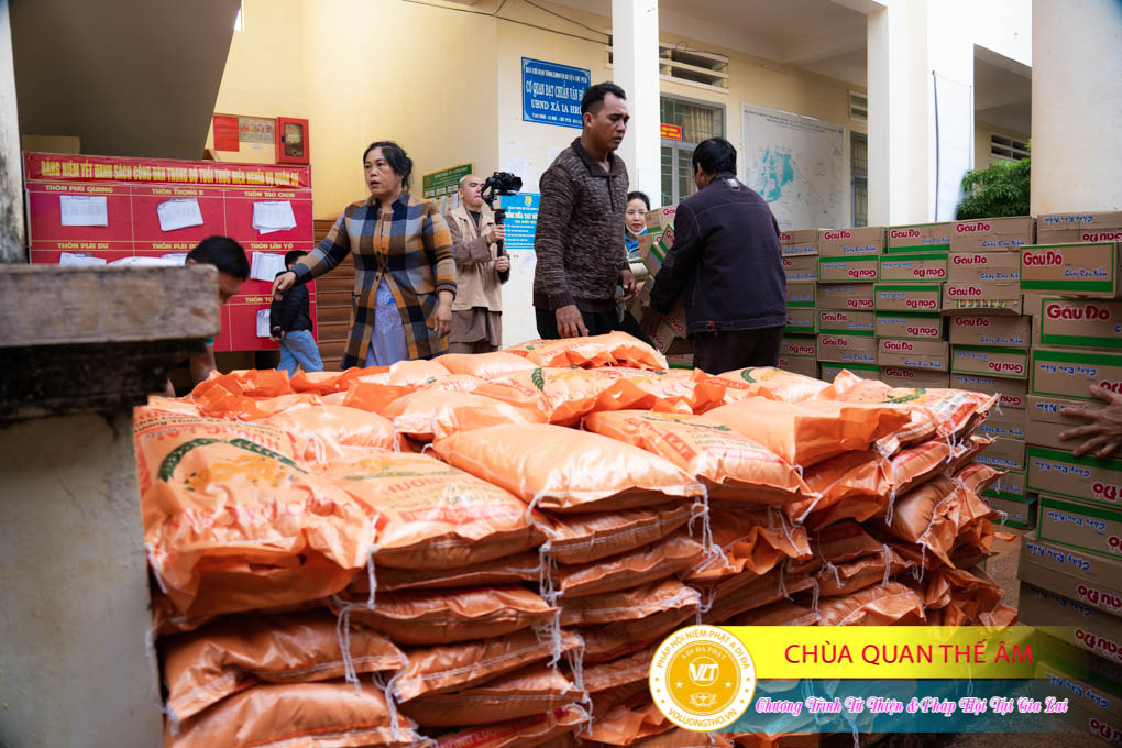 Hình Ảnh Từ Thiện Và Pháp Thoại Tại Gia Lai Ngày 26/11/2023